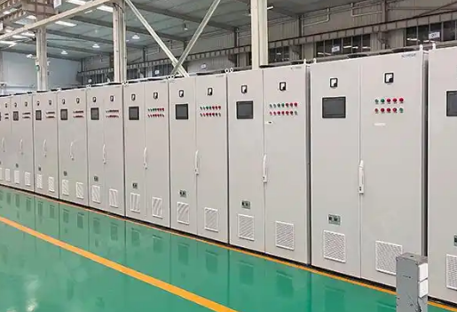 PLC控制柜的必一Bsports运动适应性：工业控制核心的“生存之道”(图1)